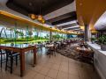hilton-cairns