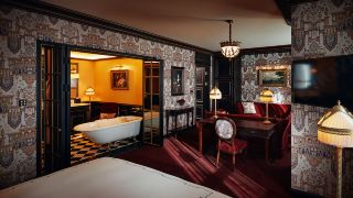 l-escape-hotel