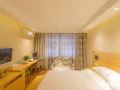 xicheng-pedestrian-street-hotel-guilin-liangjiang-sihu-xiangbishan-park