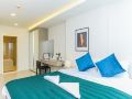 luxurious-field-apartment