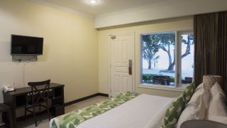 sylvia-hotel-and-resort-komodo
