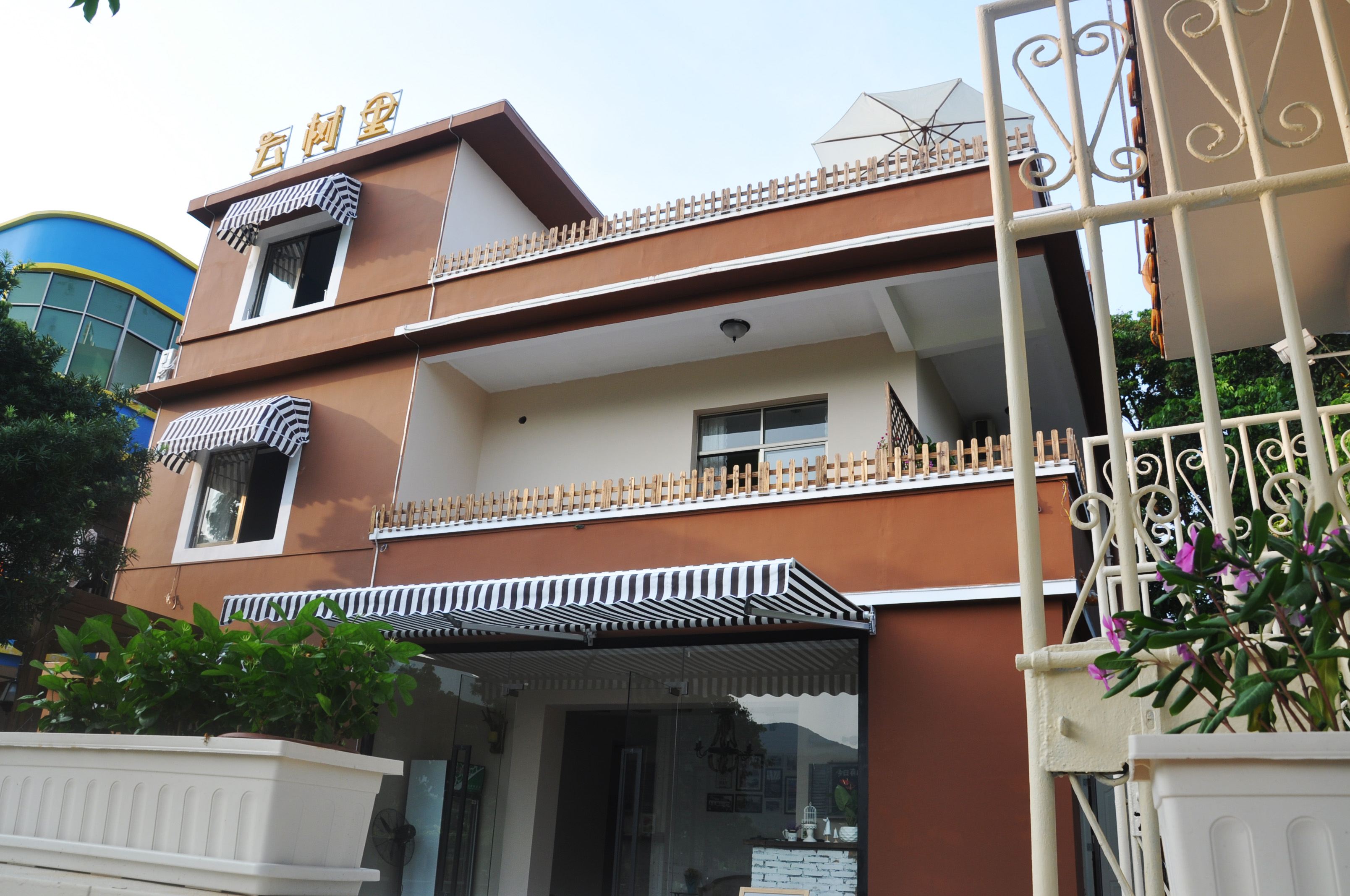 hotel overview picture