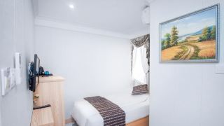 holiday-hotel