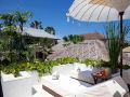 surprise-vacation-accommodation-101-branch