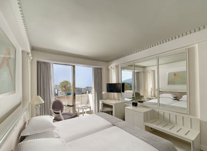 NJV Athens Plaza
