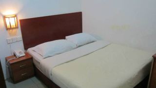 hotel-zamburger-taman-universiti