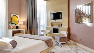 dharma-luxury-hotel