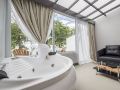 modern-living-hotel