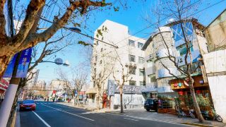 zhotels-shanghai-west-nanjing-road-westgate-mall