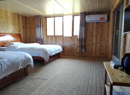 三江馬鞍悠閒イン