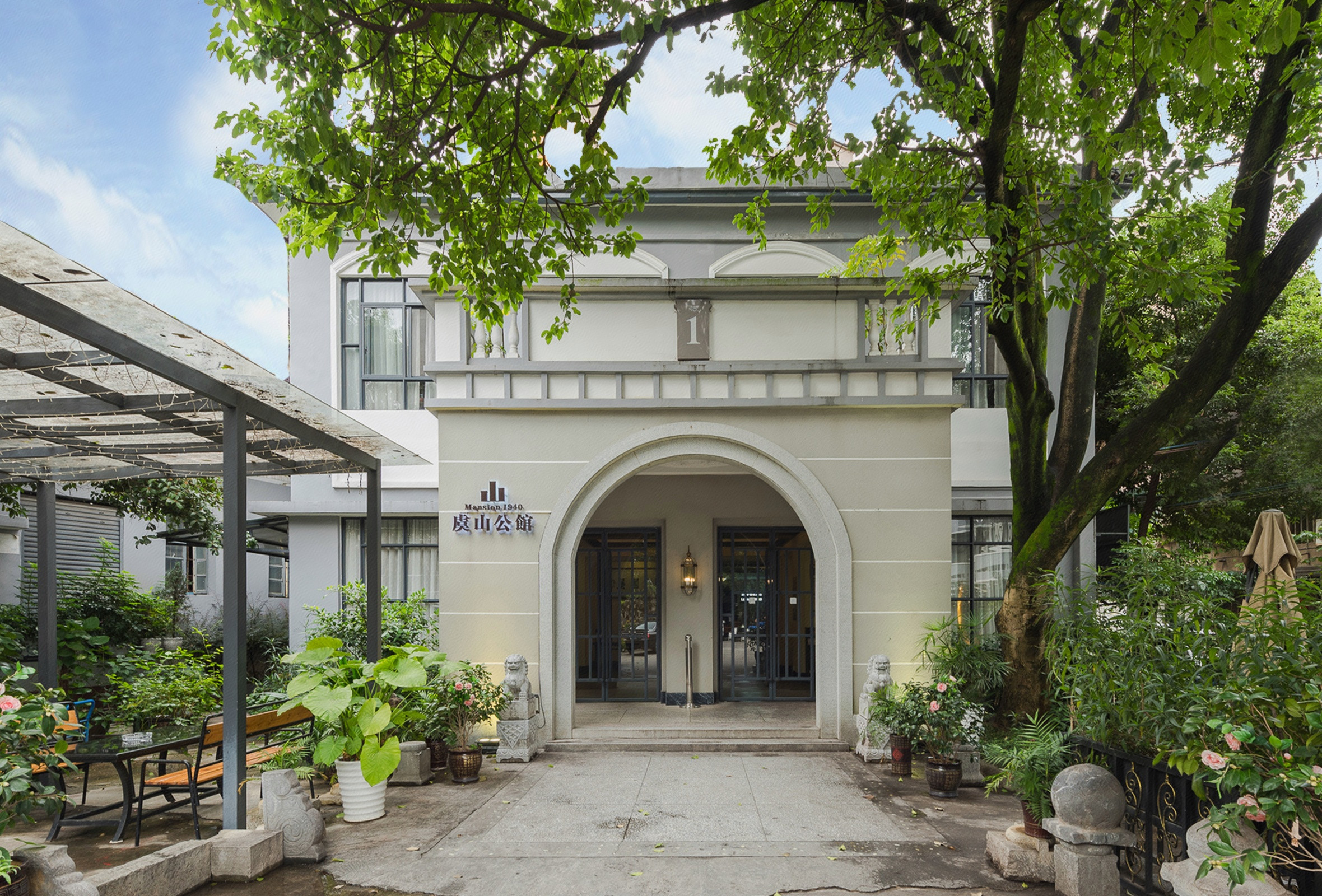 hotel overview picture