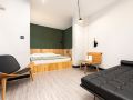 zailvtu-laosong-independent-capsule-international-youth-hostel