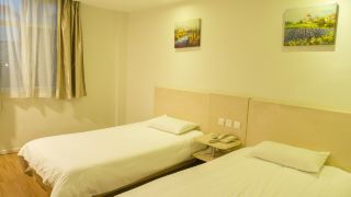 huiting-hotel-north-square-of-shanghai-railway-station