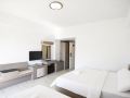 hi-season-hotel