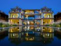pure-soul-lake-view-holiday-inn