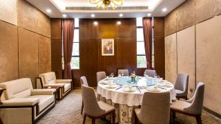 cimc--elite-apartment-songshan-lake-huawei-store