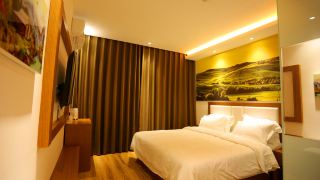 super-8-hotel-fusong-commercial-street