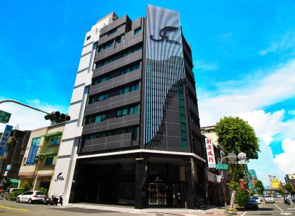 J-Hotel