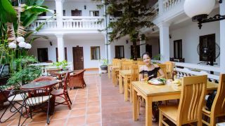 mali-namphu-hotel