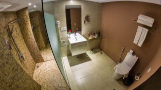 rose-garden-hotel