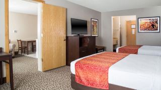 gray-wolf-inn-and-suites