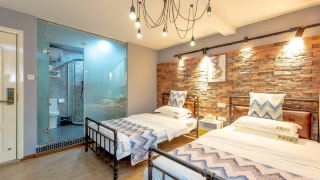 brother-hotel