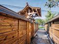 yunju-holiday-courtyard-hostel