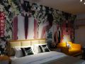 11-cinema-movie-apartment-tonghe