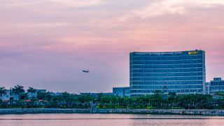 hisilk-artwork-center-fliport-coso-hotel