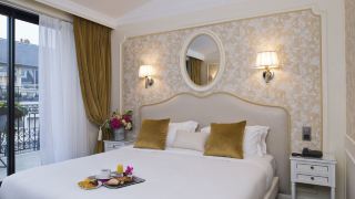 hotel-saint-petersbourg-opera-and-spa