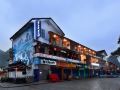 q-plus-west-street-hotel