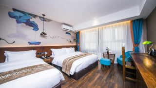 minguo-hotel-qingdao-catholic-church