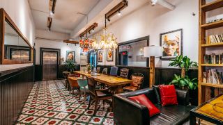 poshpacker-flipflop-youth-hostel-taikoo-li-chunxi-road-metro-station