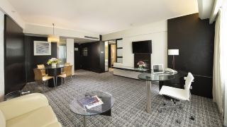 regal-airport-hotel