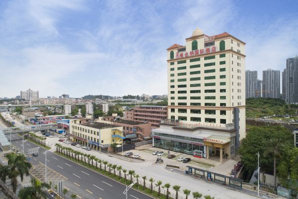 维也纳国际酒店(深圳平湖地铁站店)预订价格,联系电话