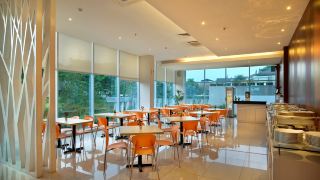 v-hotel-and-residence-bandung