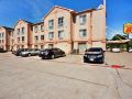 super-8-by-wyndham-irving-dfw-apt-north