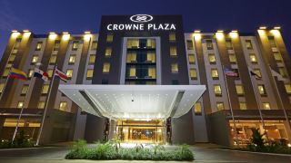 crowne-plaza-airport-an-ihg-hotel