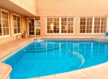 Aparthotel Los Girasoles