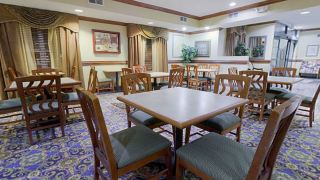 holiday-inn-express-and-suites-southfield-detroit