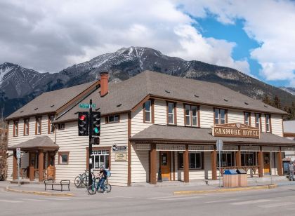 Party Hostel- Canmore Hotel Hostel