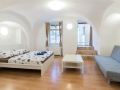 charles-bridge-hostel-and-apartments