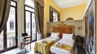 hotel-art-resort-galleria-umberto