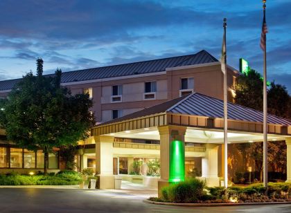 Holiday Inn & Suites CHICAGO-CAROL STREAM (WHEATON) by IHG