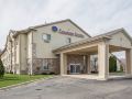 comfort-suites-lake-geneva-east
