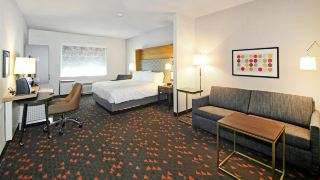 holiday-inn-hotel-and-suites-calgary-airport-north-an-ihg-hotel