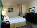 holiday-inn-express-van-nuys-an-ihg-hotel