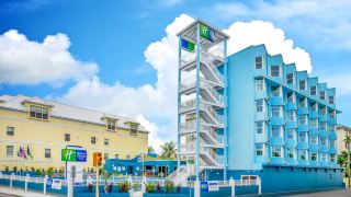 holiday-inn-express-and-suites-nassau