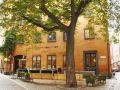 castanea-old-town-hostel