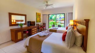 the-reef-coco-beach-and-spa-optional-all-inclusive